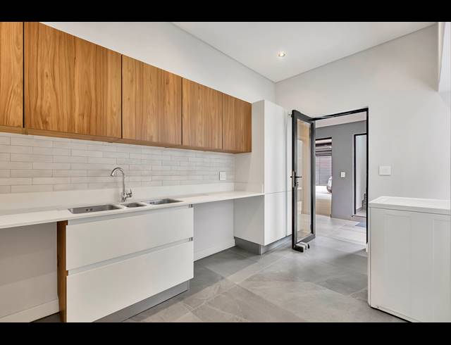 4 BEDROOM HOUSE FOR SALE IN ILLOVO
